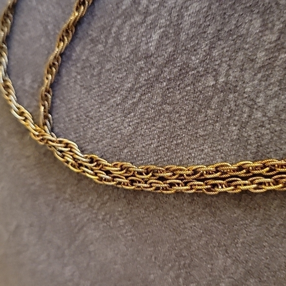 VTG MONET 1950s Atomic Starburst Goldtone Chain Pendant Necklace - Picture 7 of 7